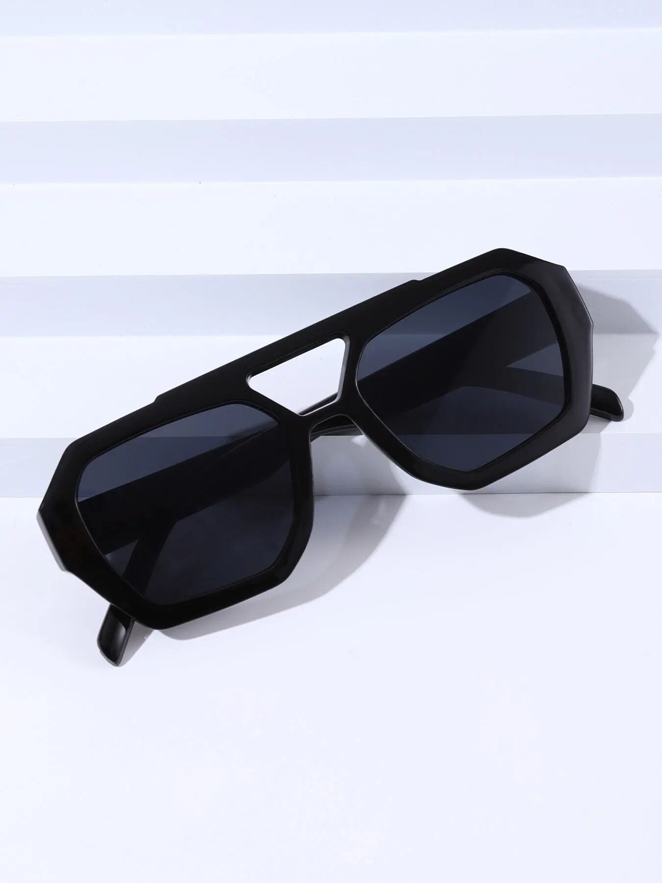 Lunettes de soleil carrées vin - Men'S Fashion Luxury Brands avis et prix