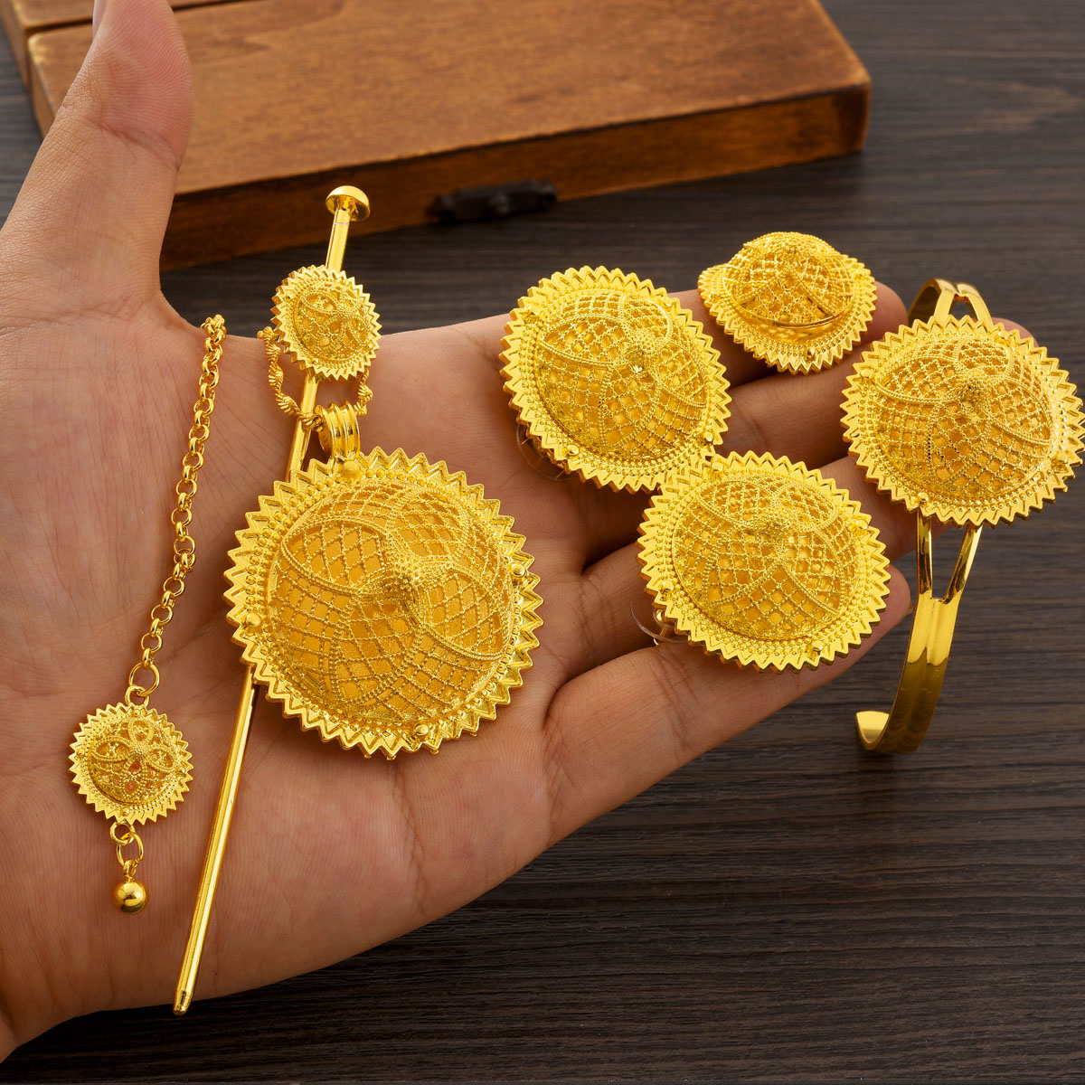 Ensemble de bijoux couleur dor - Dubai Men'S Fashion avis et prix